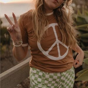 The Bee & The Fox Peace Fitted ringer tee - Women’s Large